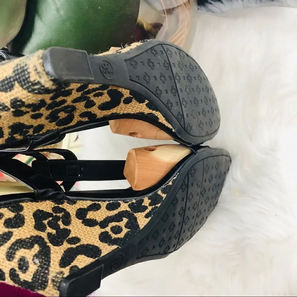 Etienne Aigner | Black printed wedges sz 8.5‎
